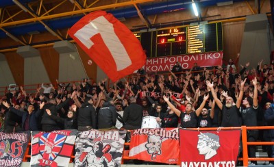 «Κοκκίνισε» και η Πάτρα! (photos)