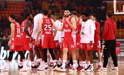 ΚΑΕ Ολυμπιακός: «Ψηλά το κεφάλι»