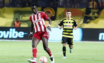 Ο «ερυθρόλευκος» πάγκος με Παναιτωλικό