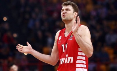 Βεζένκοβ: «Αξίζαμε τη νίκη, ο καθένας ξέρει τον ρόλο του στην ομάδα»