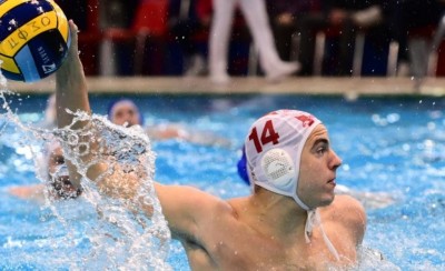 Στον Λαιμό, για το 2-0 ο Θρύλος!