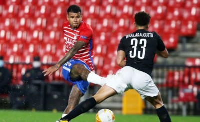  Εν αναμονή των σπουδαίων...