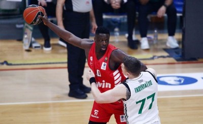 Φαλ: «Μου αρέσει να πασάρω, αυτό το κάνω ακόμη περισσότερο στον Ολυμπιακό»