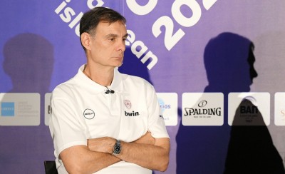 Μπαρτζώκας: «Να παίξουμε για τη φανέλα με το ίδιο κίνητρο και την ίδια δίψα»