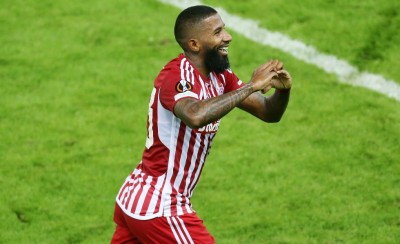 Ο Ροντινέι εκπροσωπεί τον Θρύλο!