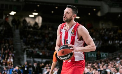 Παπανικολάου: «Αυτό που πρεσβεύει τόσα χρόνια ο Ολυμπιακός είναι η μαχητικότητα»