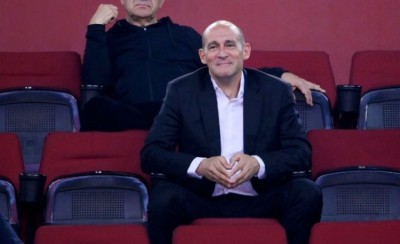 «Ερυθρόλευκες» ευχές σε Π. Αγγελόπουλο για τα γενέθλιά του!