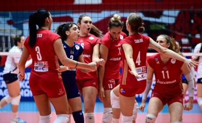 Σούπερ κοριτσάρες! «Καθάρισαν» σαν σε προπόνηση την ΑΕΚ!