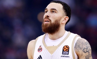 Τζέιμς: «Θέλω τριετές συμβόλαιο»