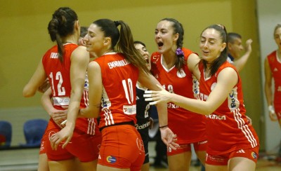 Με 10 άσσους και 12 μπλοκ ο Θρύλος, 3-1 την ΑΕΚ