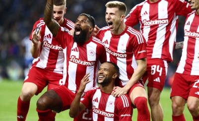 Με μάτι που «γυαλίζει» και πάθος στο Ναό του για τη νίκη!