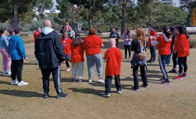 One Team: Ύμνος στην ομαδικότητα και επαφή με τη φύση