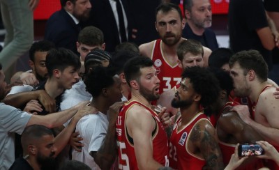 Λάβα το ΣΕΦ, φωτιά οι αποδόσεις και φουλ για τίτλο