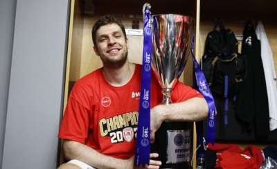 Βεζένκοφ: «Όταν παίζεις στον Ολυμπιακό δεν έχεις άλλη επιλογή…»