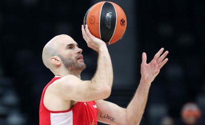 Καλάθης: Η προϊστορία, το ενδιαφέρον των «ερυθρόλευκων» και η εκτίμηση του Μπαρτζώκα...