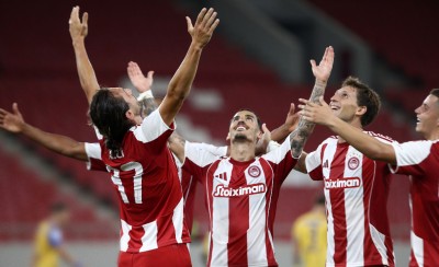 Με τον κόσμο του για τη νίκη ο Θρύλος!