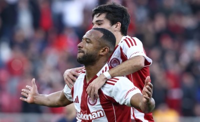 Έκανε τη δουλειά ο Θρύλος και τώρα... Άγιαξ!