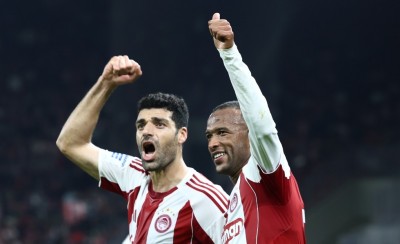 Με Ταρέμι-Ελ Κααμπί η ενδεκάδα του Θρύλου!