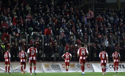 O κόσμος είναι πάντα εκεί, περιμένει να δει το αυτονόητο