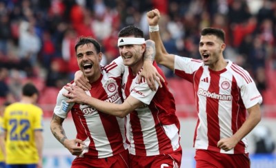 Εμείς, τη δουλειά μας! 