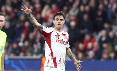 Υποκλίθηκε στον λαό του Θρύλου ο Γκαρθία