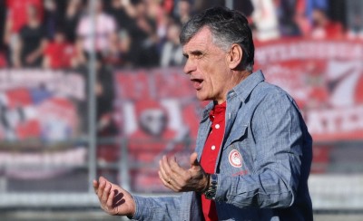 Ολυμπιακός-ΑΕΚ: Η «τρελή» παράδοση του «Μέντι»
