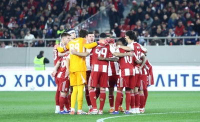 Μια «γροθιά» ο Ολυμπιακός για το πρωτάθλημα!