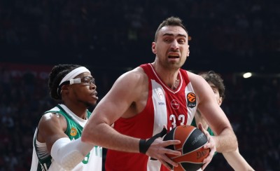 Θρύλος και 2 στα 2 για την εξασφάλιση της τετράδας!