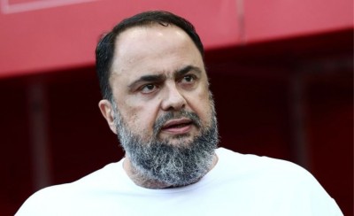 Η μεγάλη ώρα έφτασε: Δείτε live τη συνέντευξη τύπου του Βαγγέλη Μαρινάκη
