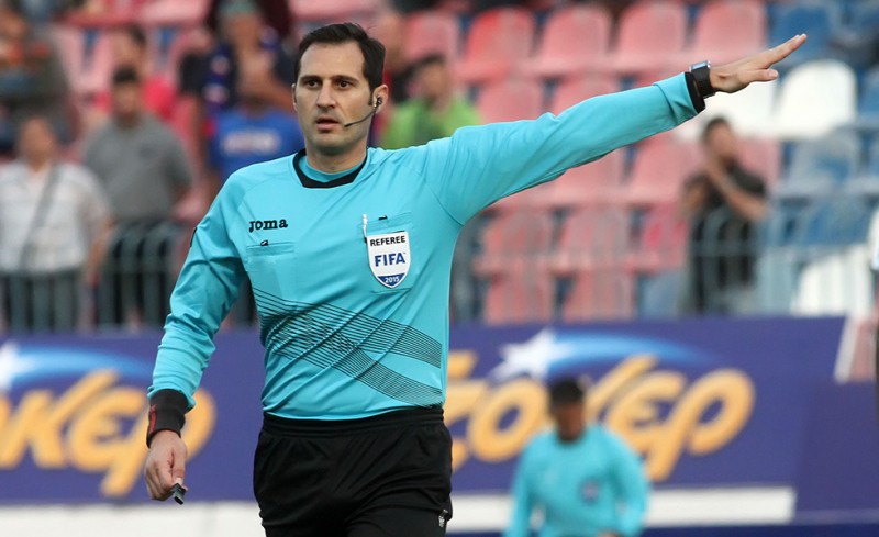 Σφυρίζει ο Παππάς