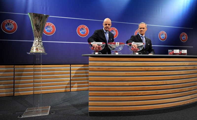 Η μοίρα με Περέιρα, Μίτσελ & Σπόρτινγκ