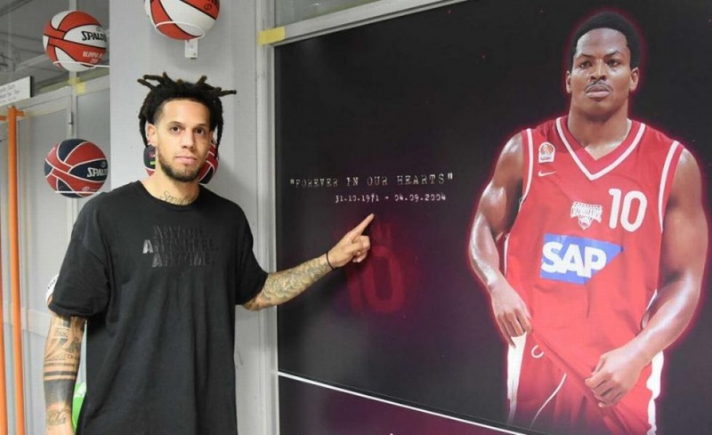 Ανατριχίλα από Χάκετ!