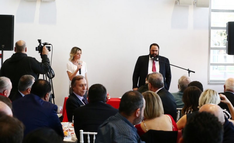 To video από την κοπή της πίτας