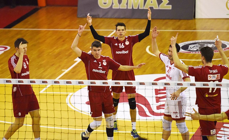 Πέρασε με την ίδια