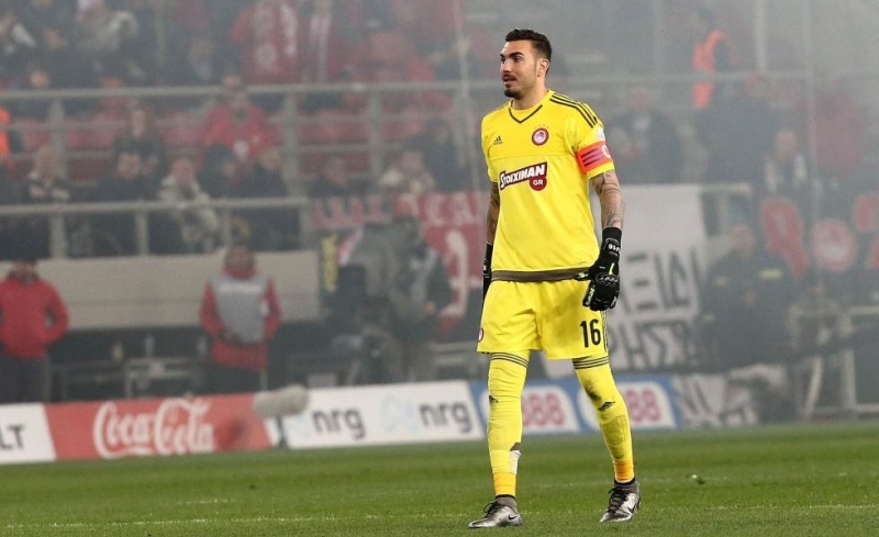 Φοβερή τούρτα για Ρομπέρτο! (photo)