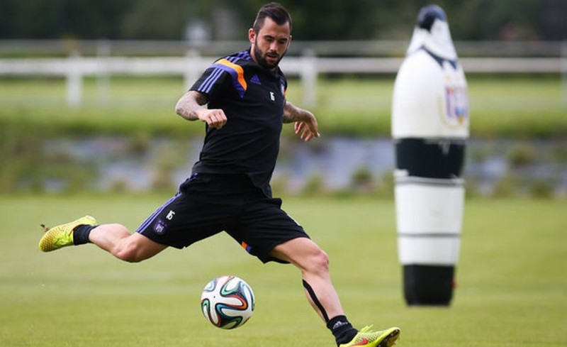 Αμφίβολος ο Ντεφούρ