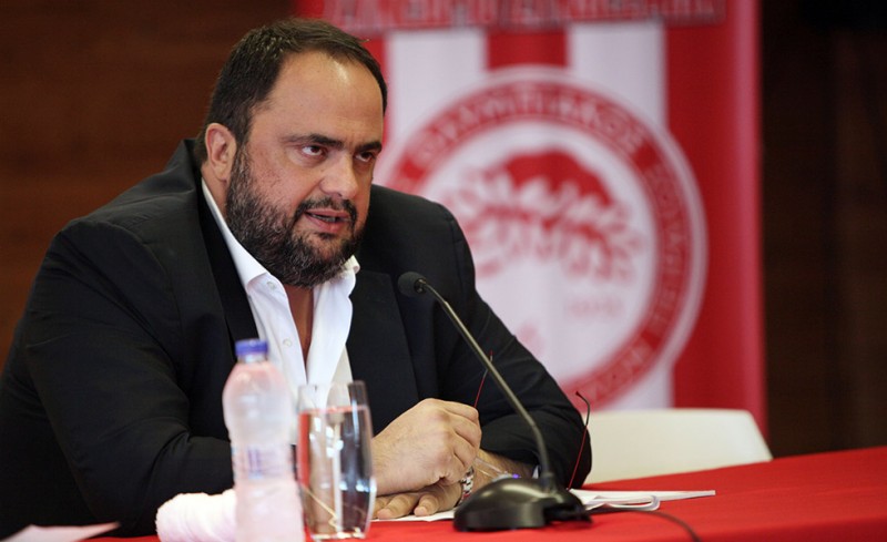 Πρόεδρε εμείς τις ευχές, εσύ κούπες και... πόνο!