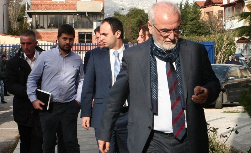 Ιβάν μπερδεύτηκες! Ελλάδα είμαστε, έχουμε ΔΗΜΟΚΡΑΤΙΑ!