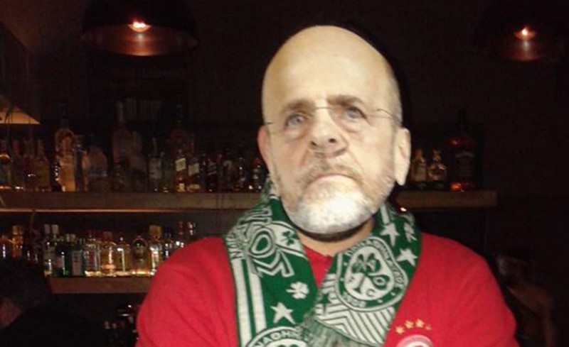 Με φούτερ Ολυμπιακού ο... Αλαφούζος!