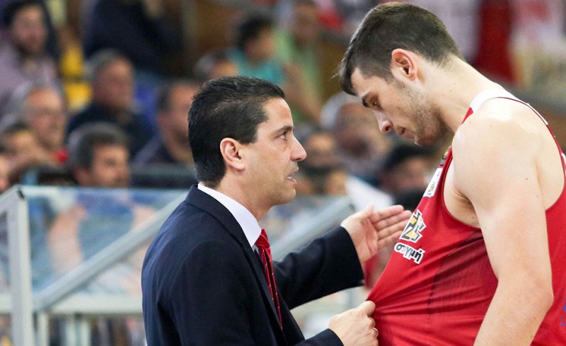 Στα... πιτς ο Παπαπέτρου