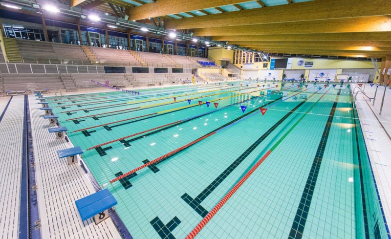 Στην πισίνα