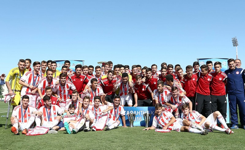 Στη φιέστα και οι Παίδες