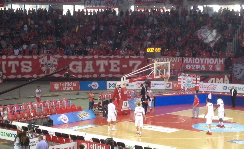 Όλοι στο κόκκινο!