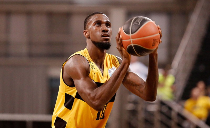 Δεν μπορεί να κοντράρει τον Θρύλο!