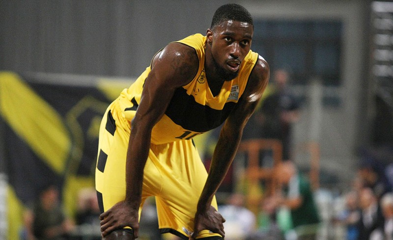 Διέψευσε τις... υπογραφές, όχι τη συμφωνία