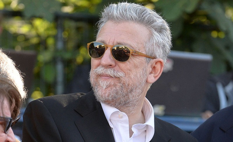 Αχ Θάτσερ! Αναχωρεί εκτάκτως για Γαλλία ο Κοντονής!