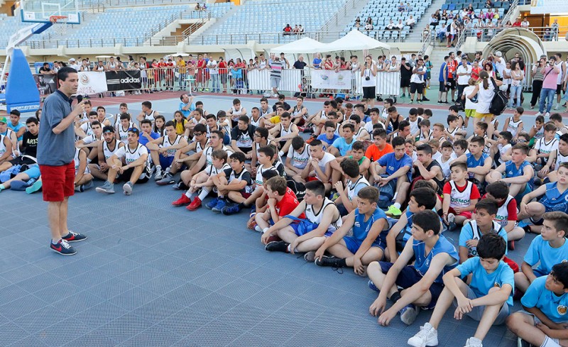 Τίμησαν τον Σφαιρόπουλο