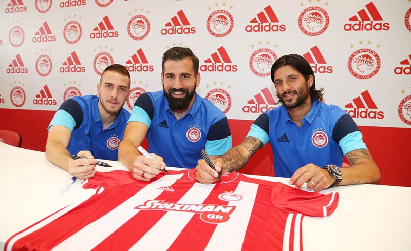 Υπέγραψαν αυτόγραφα στις καινούργιες εμφανίσεις (vid, photos)