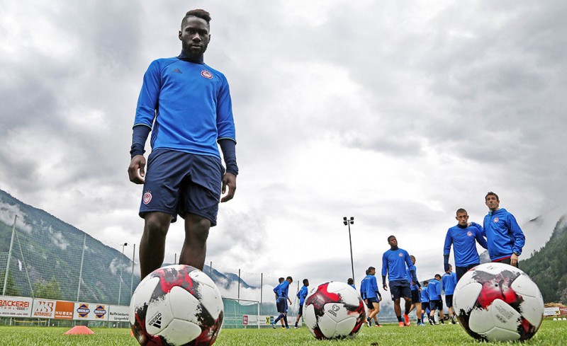 Λιόν για Μαζουακού