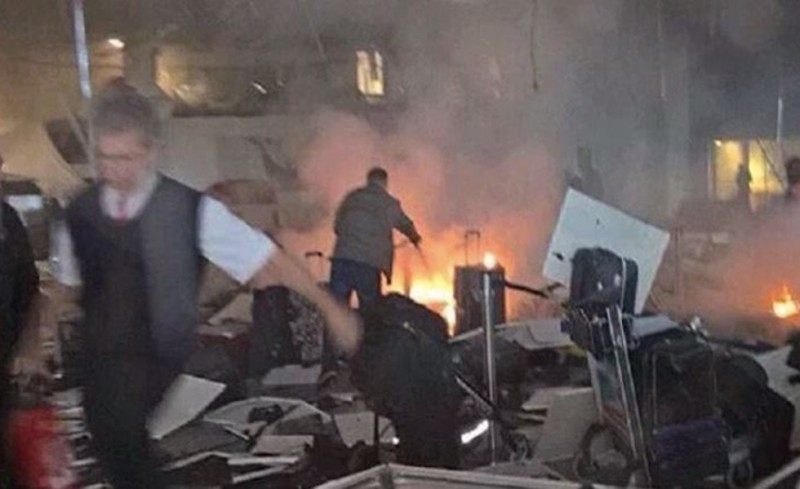 Η στιγμή της έκρηξης (video)